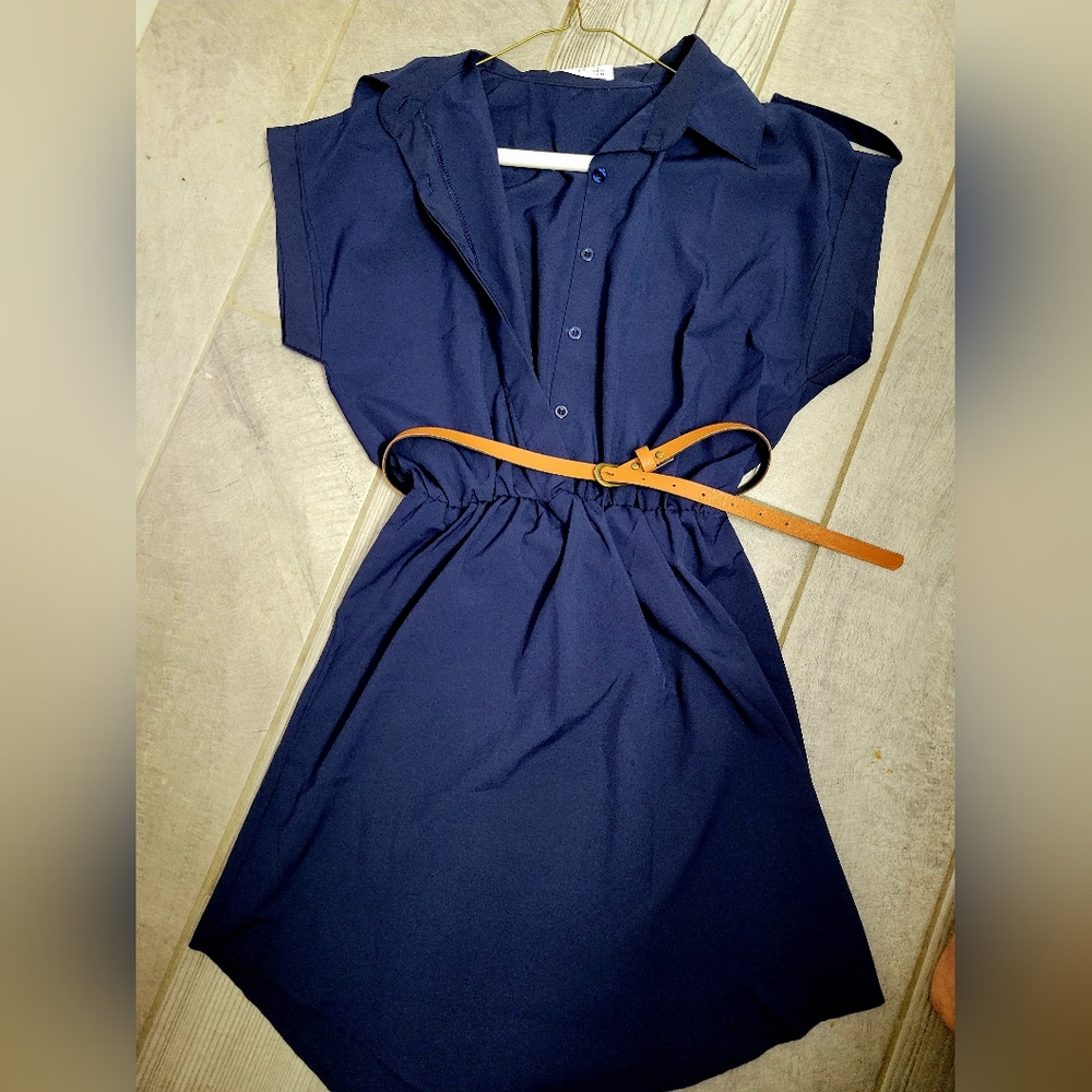 Womens Collard Dress with Belt - Picture 4 of 9